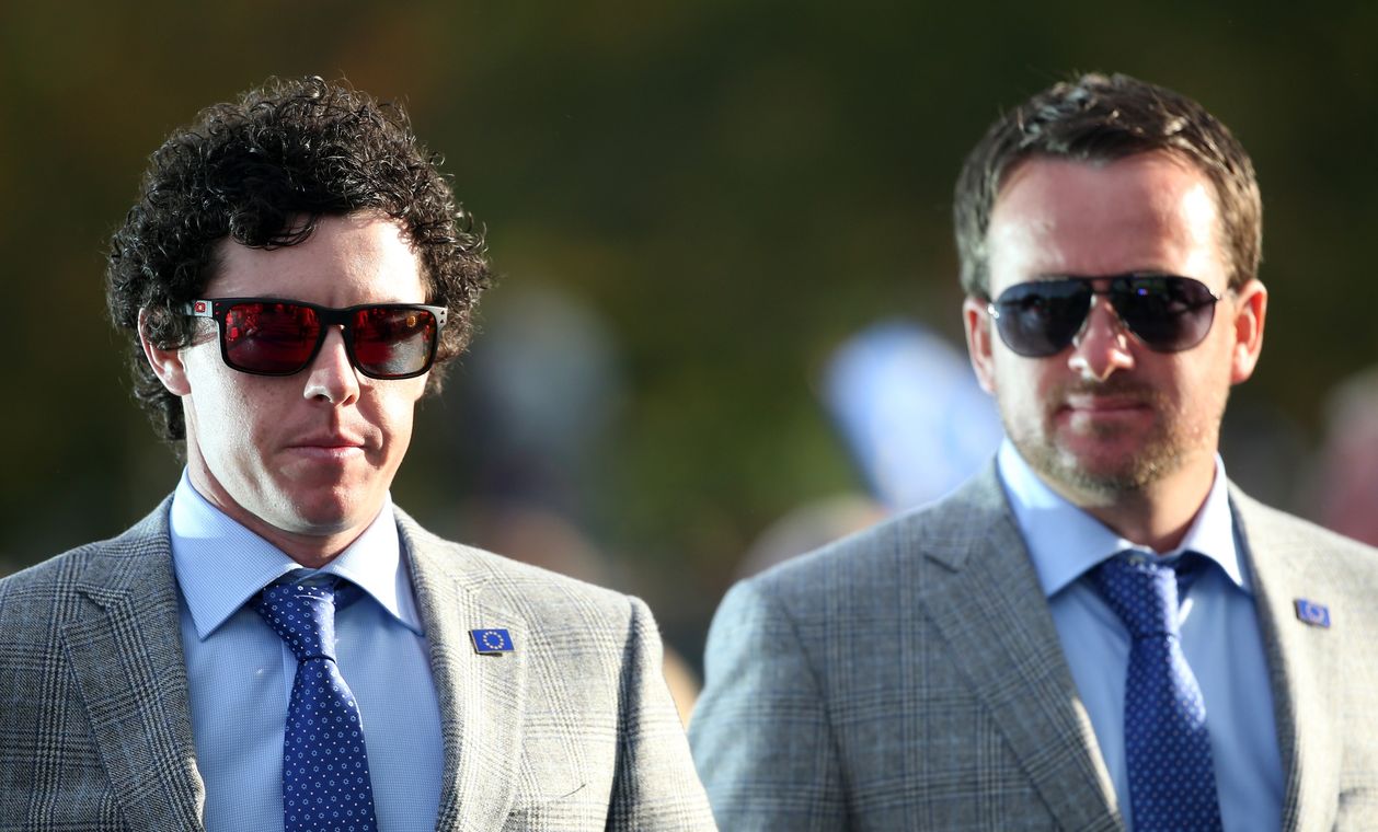 Los norirlandeses Rory McIlroy y Graeme McDowell, en la ceremonia de inauguración de la Ryder Cup de 2012.