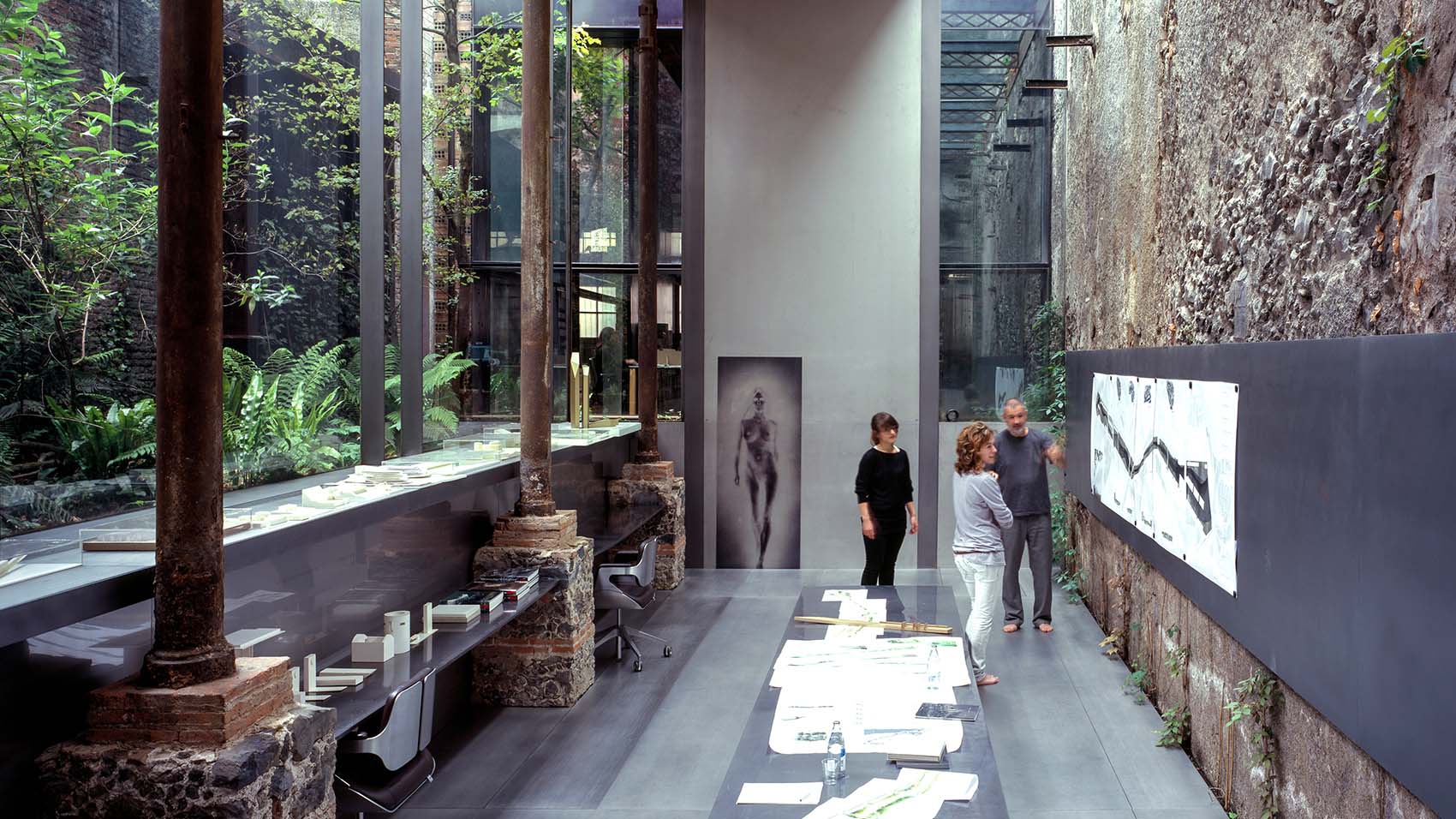 Barberí Laboratory estudio de Rafael Aranda, Carme Pigem and Ramon Vilalta ganadores del Pritzker en Olot, Girona, 2017