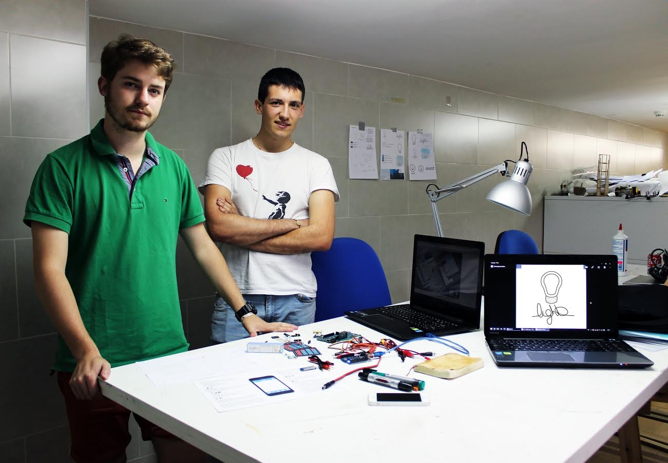 Santiago Fernández y Carlos Rosety, creadores de App Light.