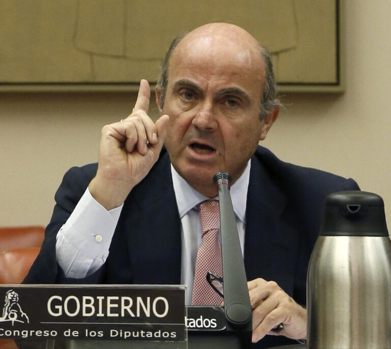 El Gobierno impulsará los planes de pensiones bajando comisiones y dejando rescatar el dinero