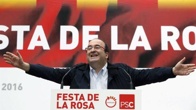 Iceta: "¡Pedro, líbranos de Rajoy y del PP. Aguanta las presiones!"