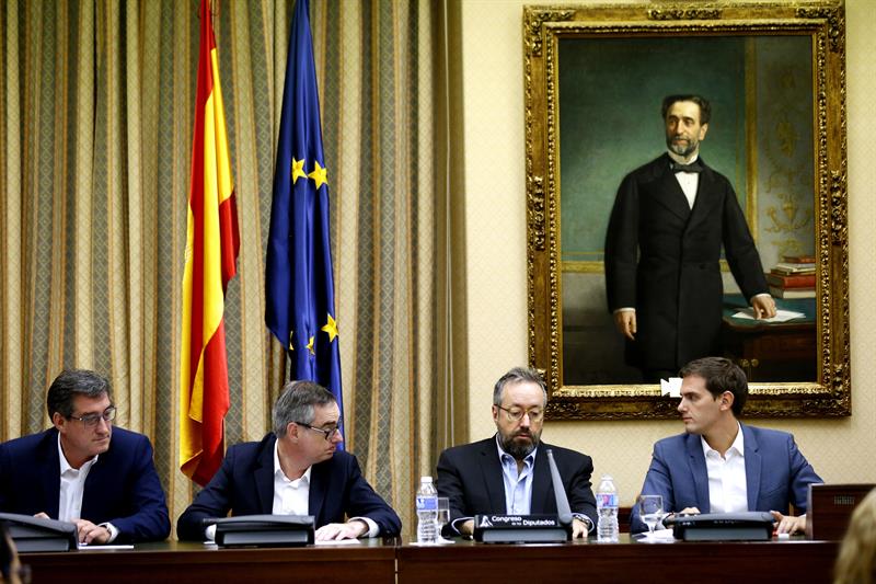Rivera rechaza el plan de Sánchez e insiste en un acuerdo "entre constitucionalistas"