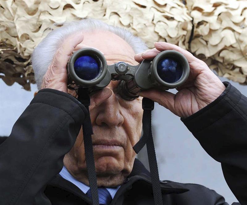 Simon Peres, una paloma con vista de halcón