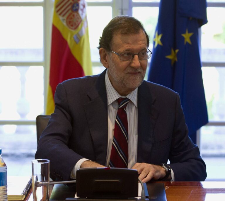 Rajoy presiona: o posición clara por la abstención o dirá al Rey que no tiene apoyos