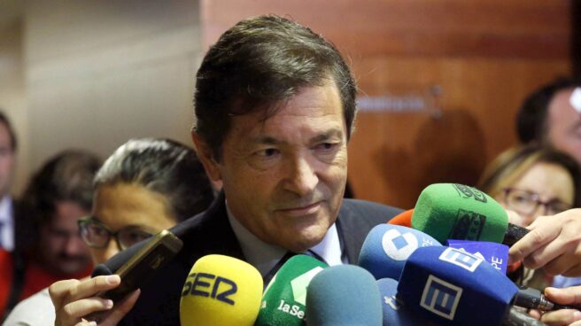 Javier Fernández presidirá la gestora socialista, que será permanente
