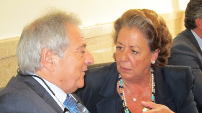 Rita Barberá y Alfonso Rus, durante una rueda de prensa celebrada en 2014.
