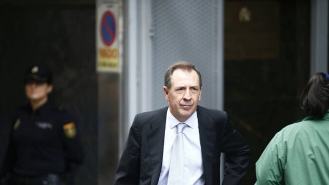 Bankia descarga el escándalo de las tarjetas opacas en Sánchez Barcoj