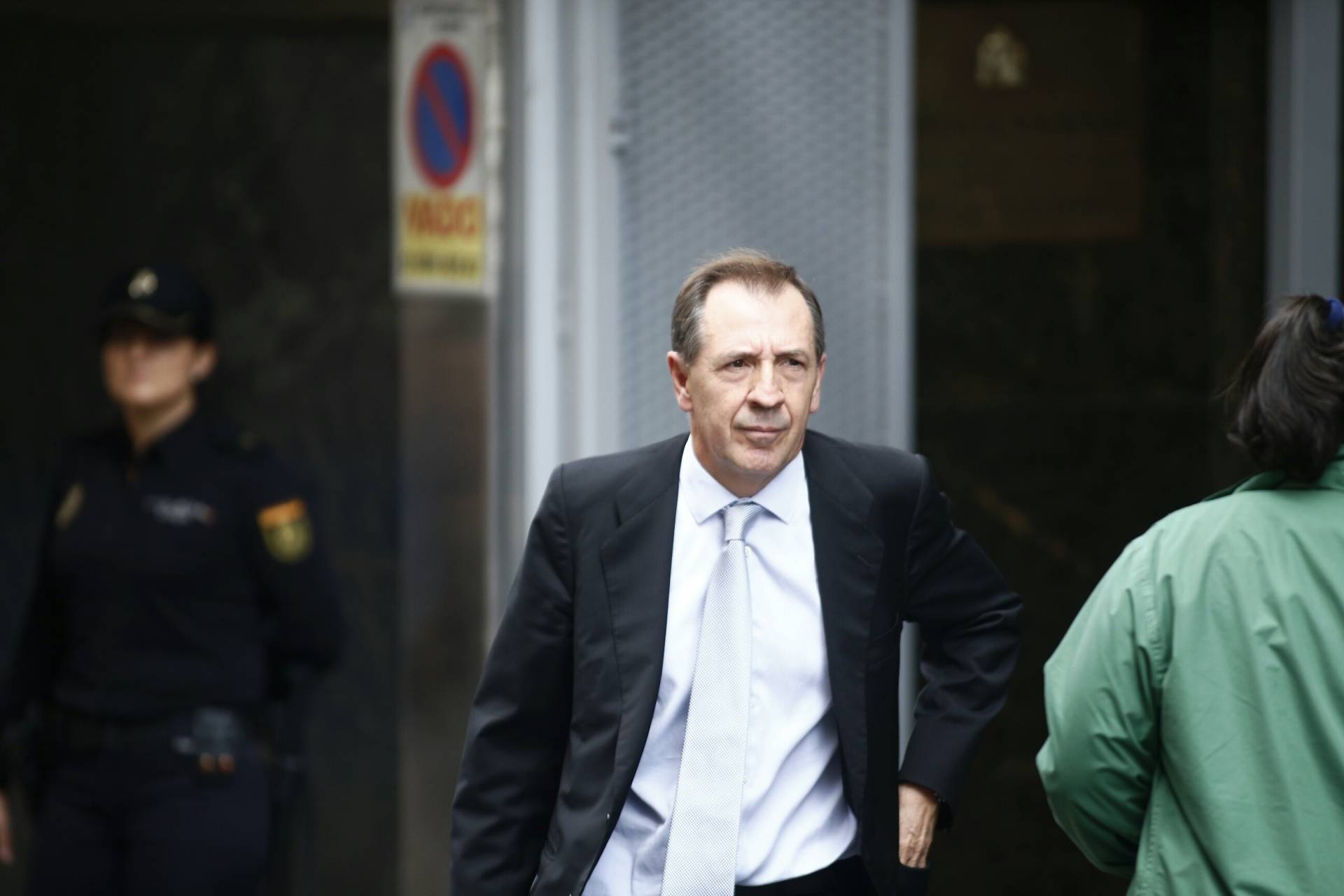 Bankia descarga el escándalo de las tarjetas opacas en Sánchez Barcoj