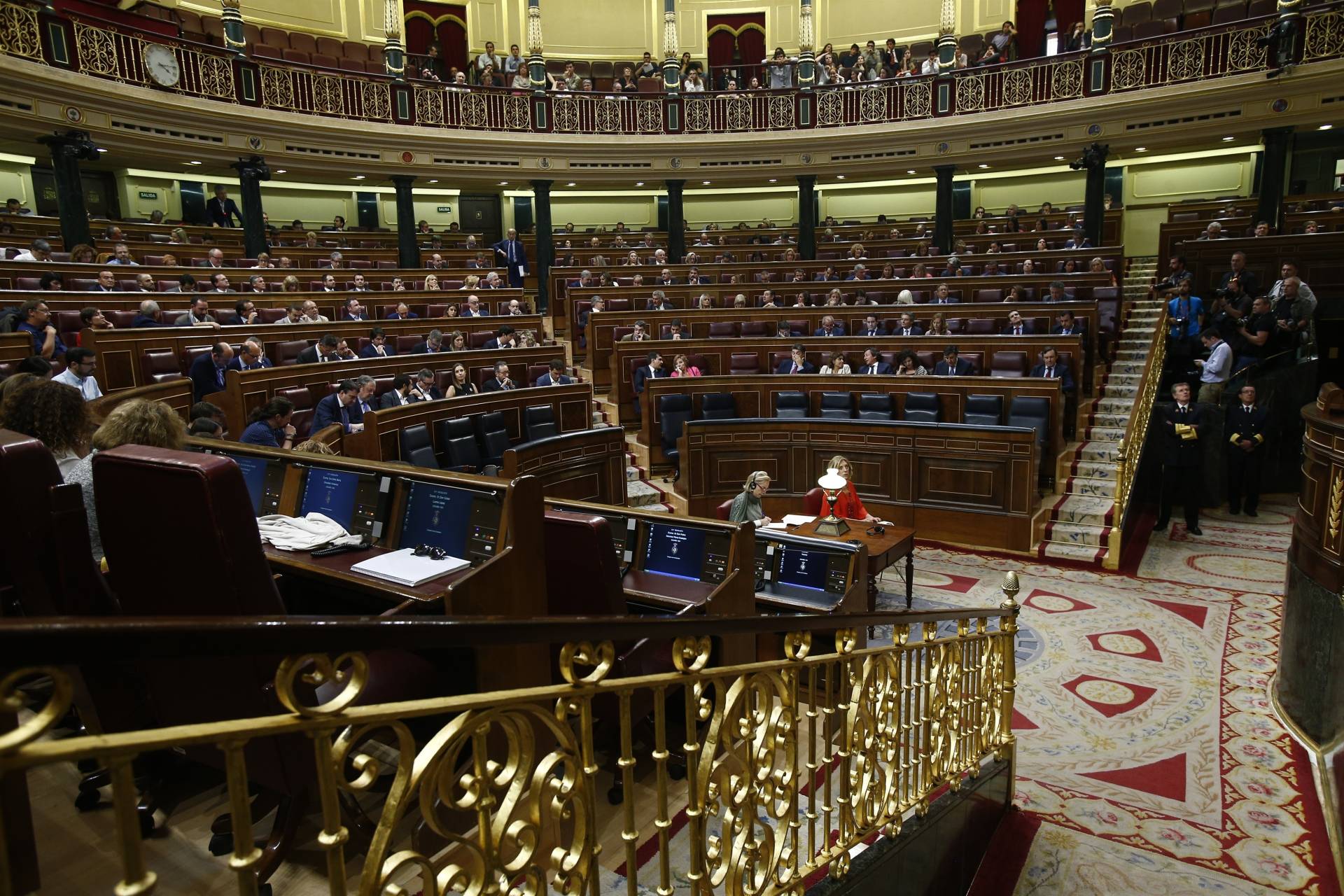 Los 350 diputados del Congreso tienen a su servicio a 321 asesores