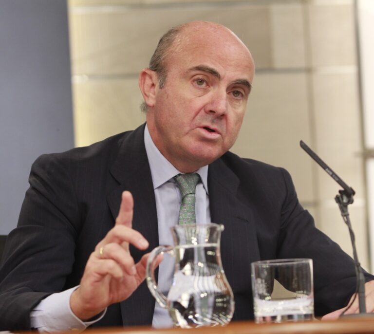 El Gobierno prevé que el empleo superará los 20 millones en 2020, más que antes de la crisis