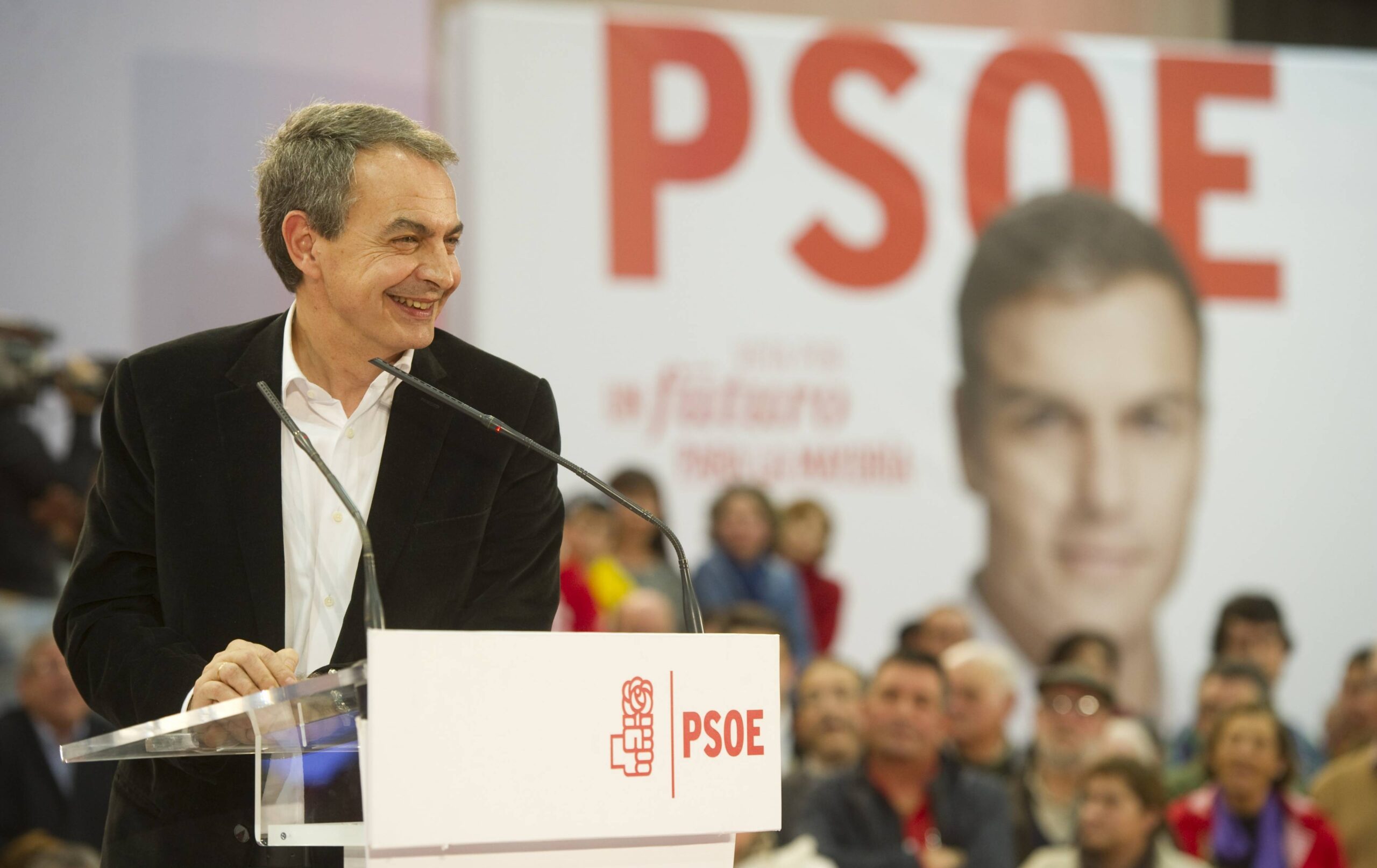 Zapatero transmite al Gobierno que tras el 25-S "algo comenzará a moverse en Ferraz"