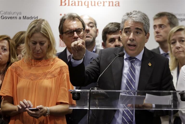 El Supremo abrirá juicio contra Homs por su "desacato abierto, obstinado y pertinaz"