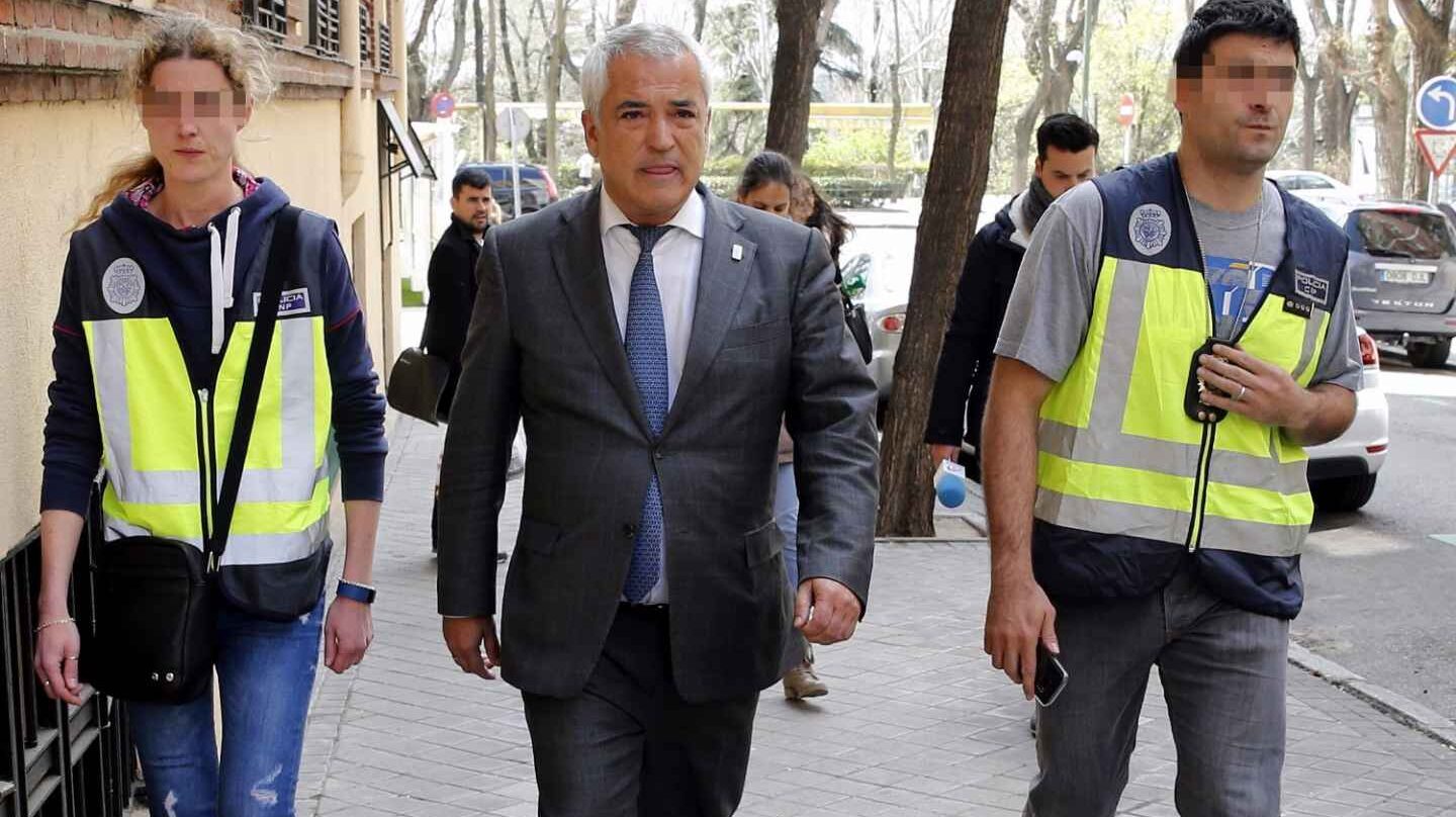 El líder de Ausbanc, Luis Pineda, en abril de 2016 cuando fue detenido en Madrid.