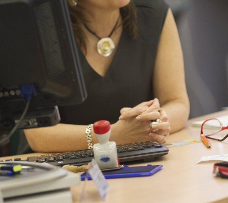 Nuevo paso para los interinos: el despido después de tres años es improcedente