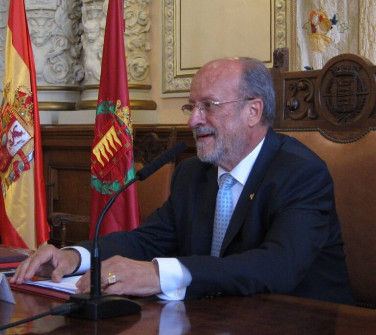 Absuelto de tres delitos de prevaricación el ex alcalde de Valladolid