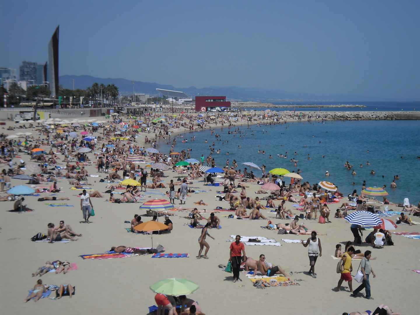 España alimenta el boom del turismo con 12 millones de viajeros ‘prestados’