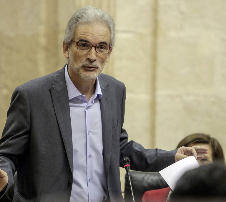 Los padres de una bebé fallecida por tos ferina piden 200.000 € a la Junta andaluza