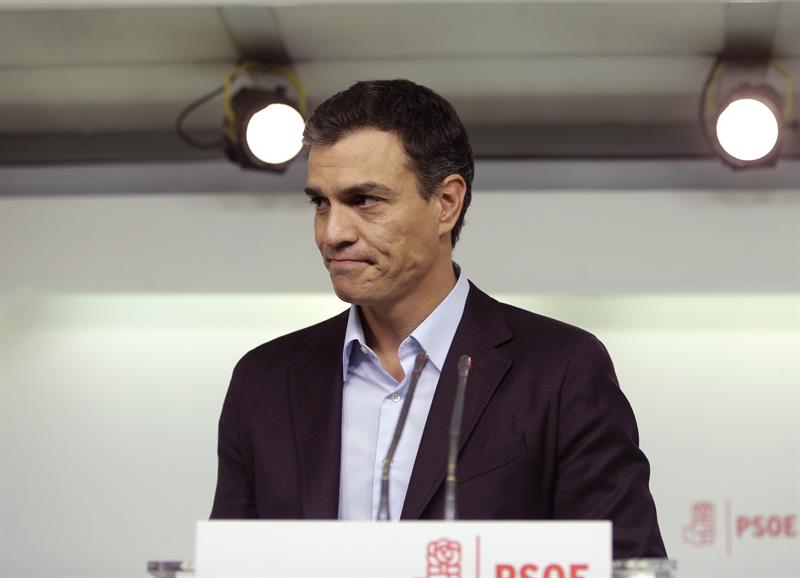 Pedro Sánchez, durante la comparecencia en la que anunció su dimisión.