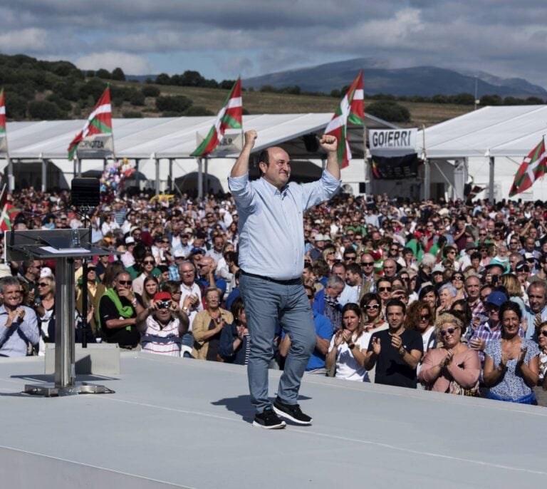 Corrupción sin daño, el tranquilo 'oasis electoral' del PNV