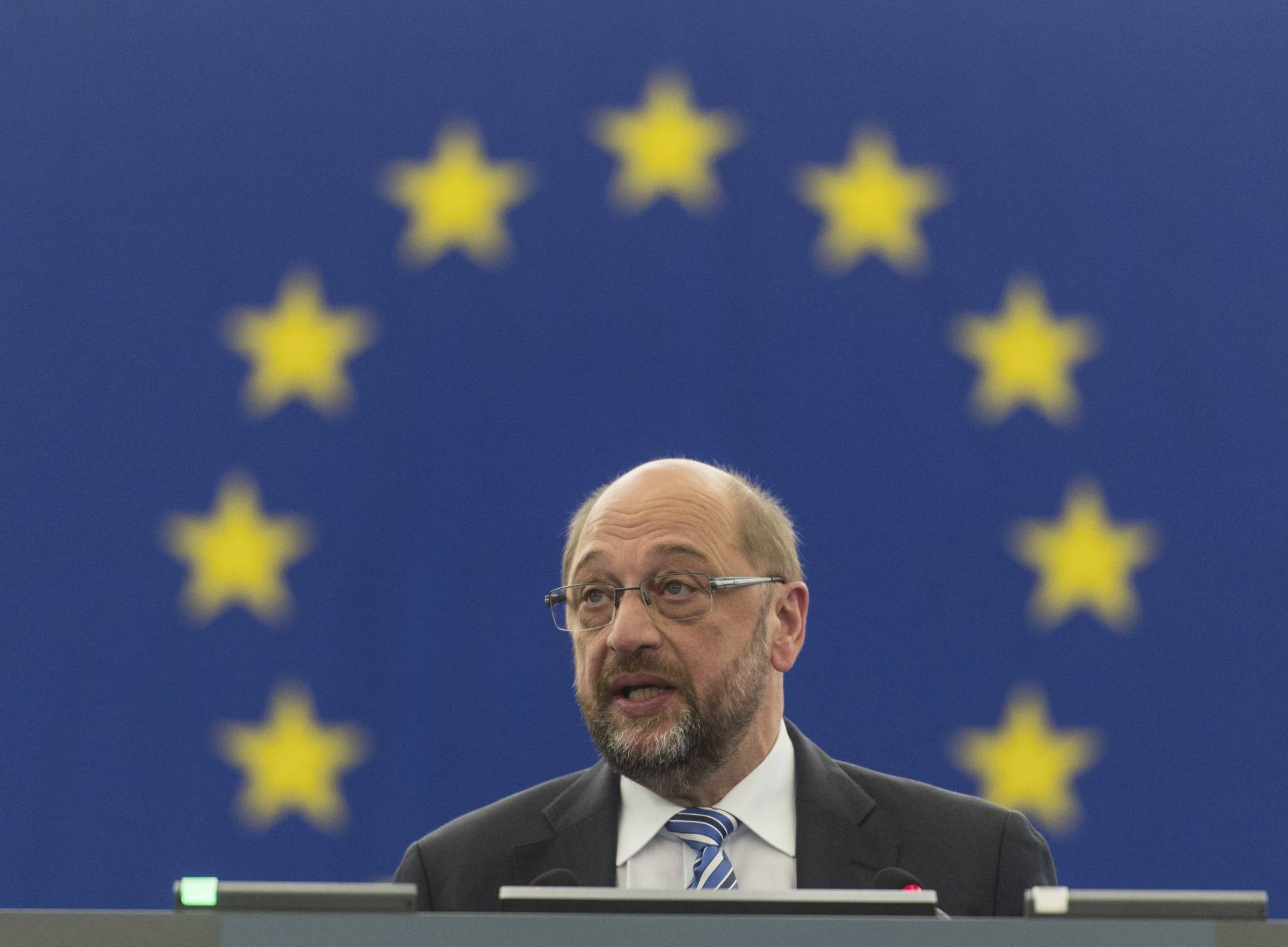 Schulz se reúne con Rajoy y Fernández para mediar ante el bloqueo político