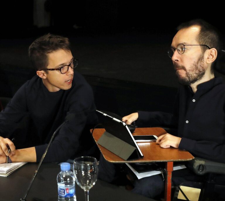 Iglesias se parapeta en la crisis del PSOE: "Acertamos al pedirles una coalición"