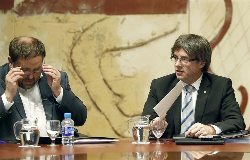 El Gobierno catalán da las gracias al consejero destituido: "Es un patriota de piedra picada"