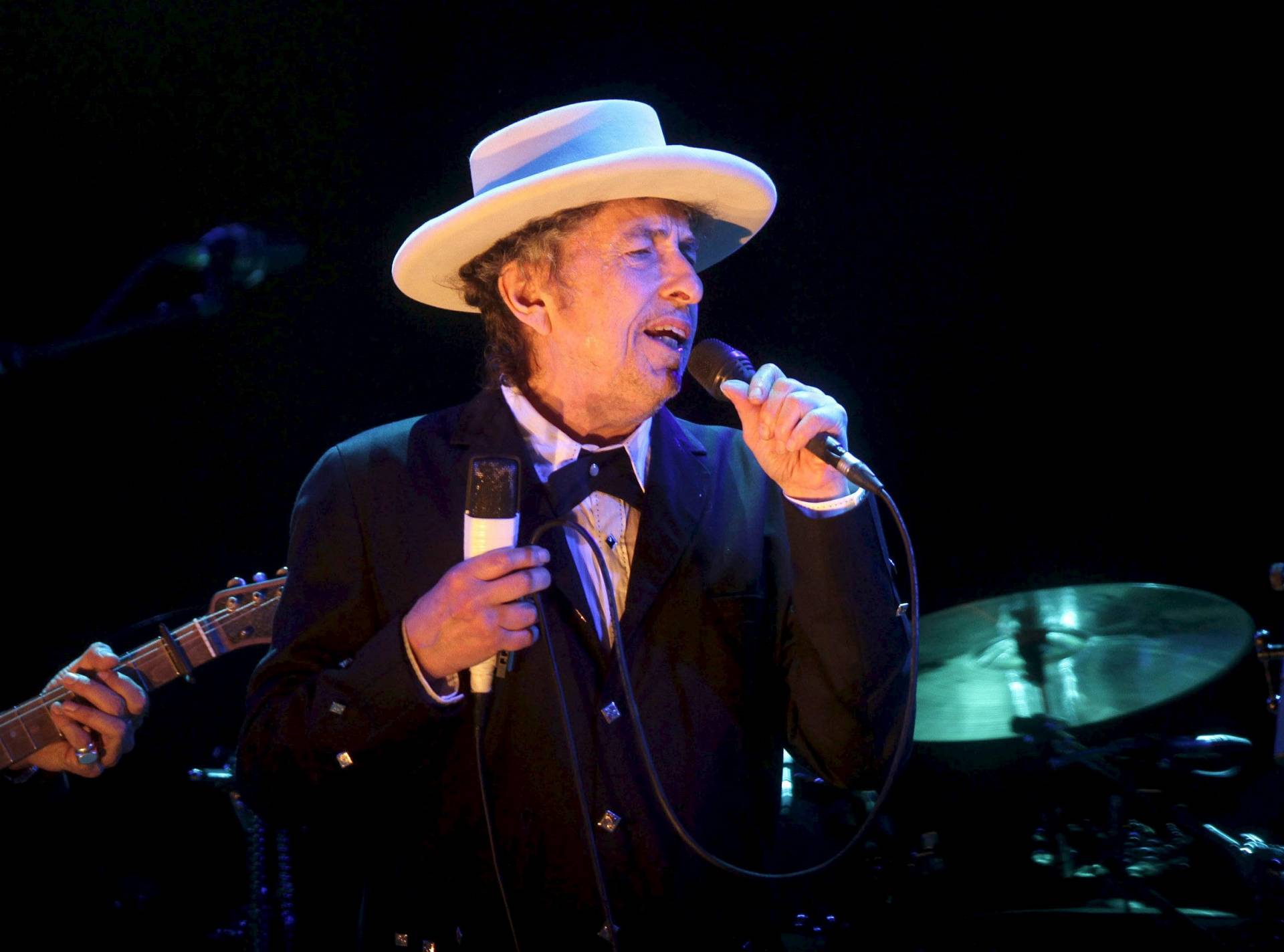 Bob Dylan podrá cobrar los 820.000 euros del Nobel tras haber enviado su discurso