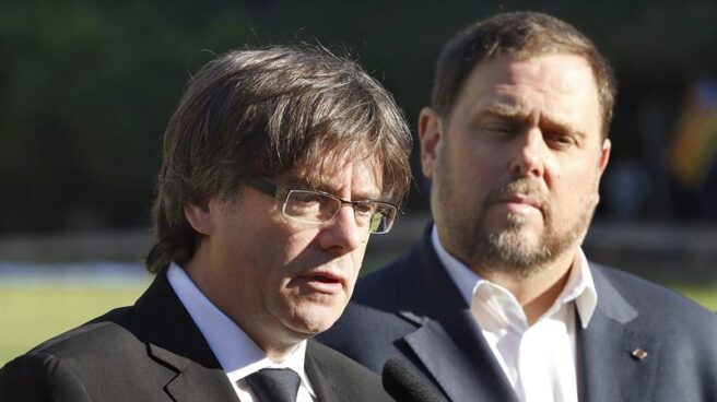 Carles Puigdemont y Oriol Junqueras.