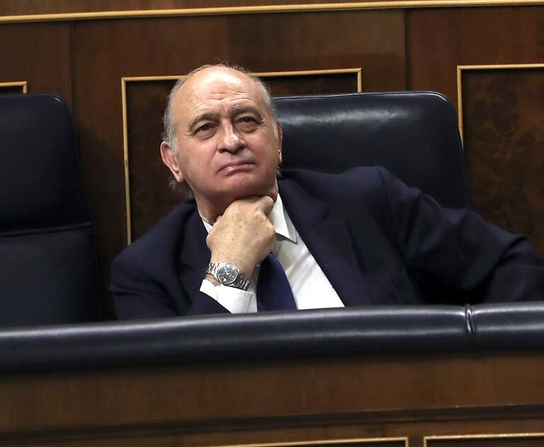 Fernández Díaz "embellece" la comisión de Exteriores del Congreso, según el PP