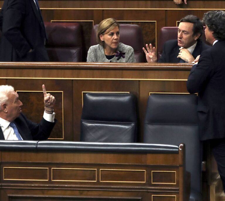 Moncloa desautoriza a Margallo: "Está fuera de control"