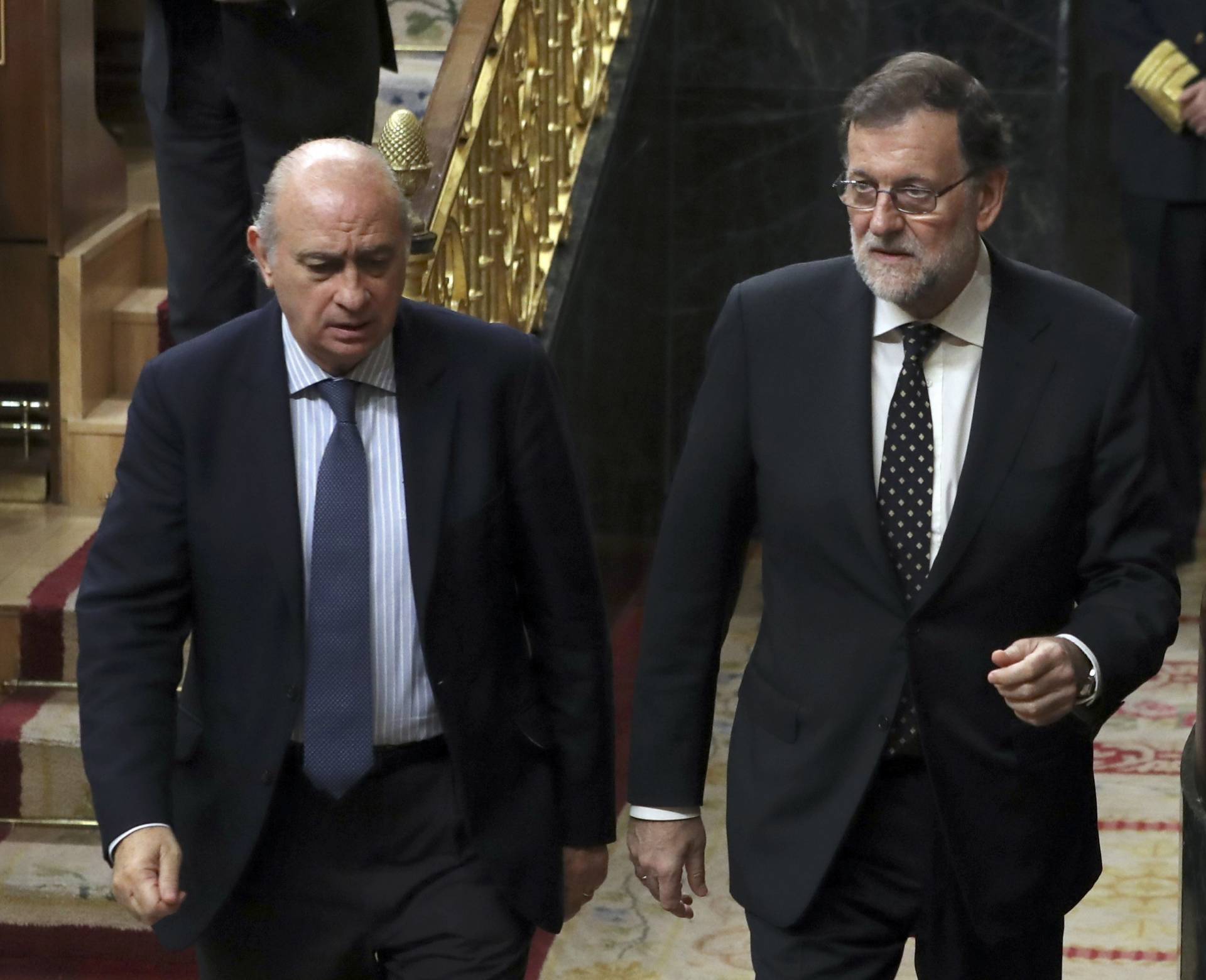 Jorge Fernández Díaz y Mariano Rajoy, en el Congreso.