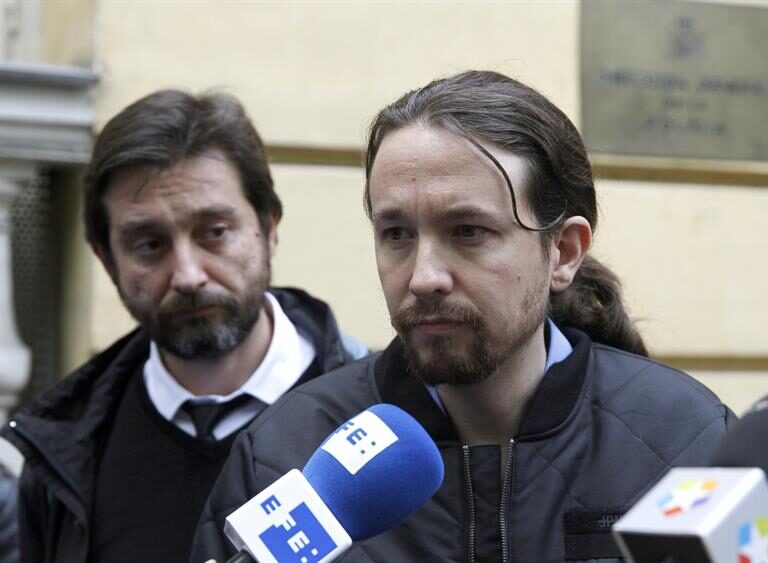 Cosidó autoriza que un grupo de diputados visite el CIE de Madrid tras el motín