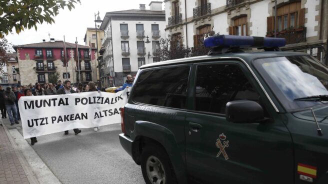 Alsasua tras las agresiones a la Guardia Civil. Manifestación en Alsasua tras las agresiones a la Guardia Civil.
