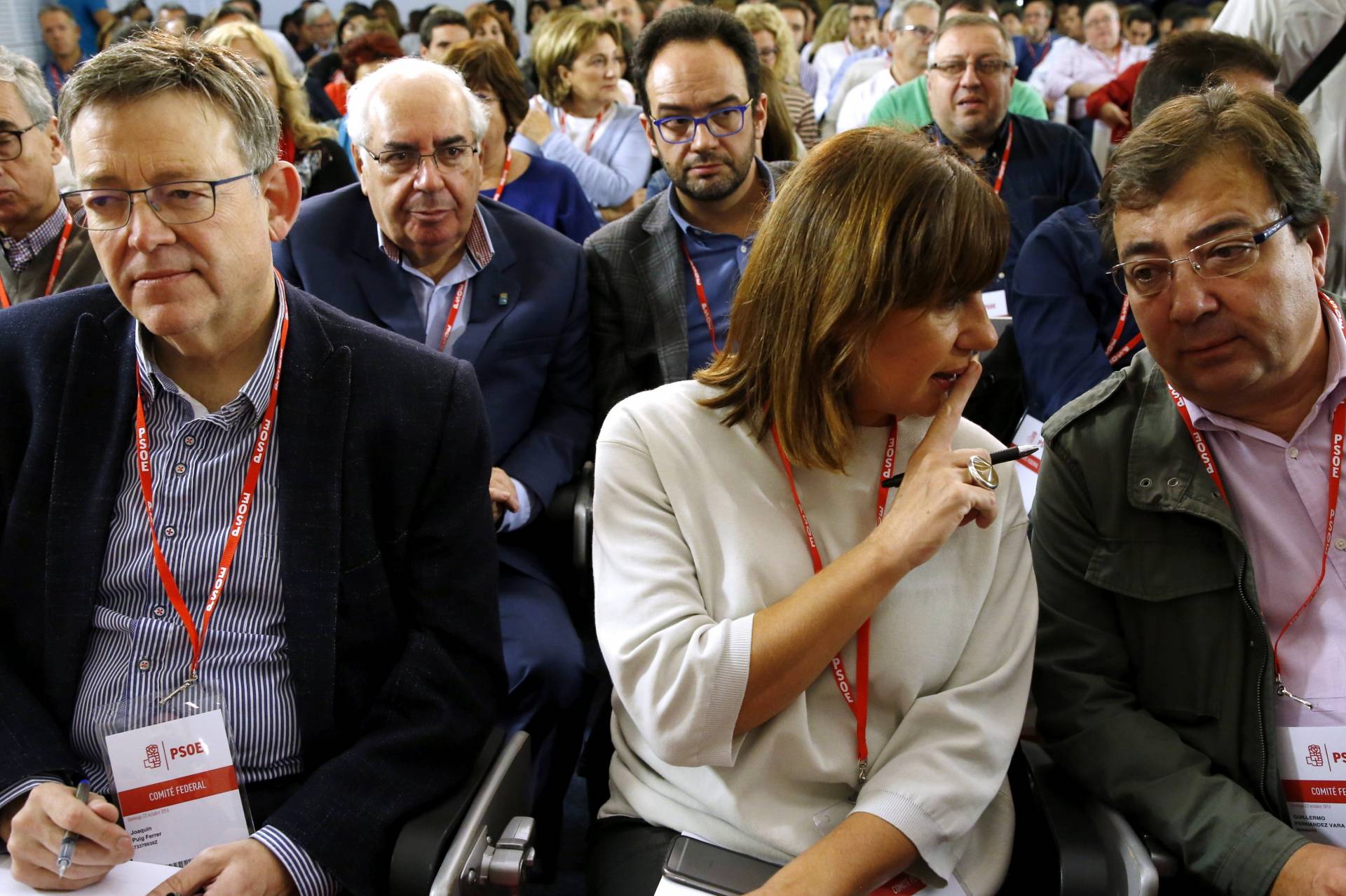 Armengol, entre Ximo Puig y Fernández Vara en el Comité Federal del PSOE.