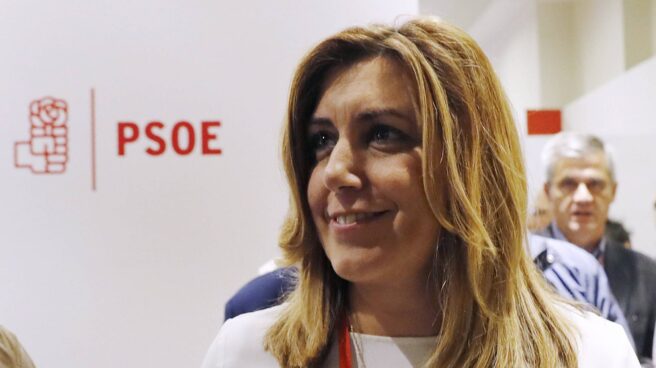 Susana Díaz inicia una gira para rehabilitar su imagen tras el derribo a Sánchez