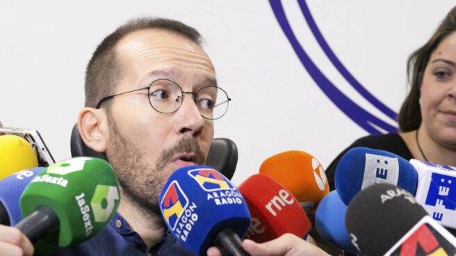 Echenique deja su escaño en Aragón para organizar Podemos en una "compleja fase"