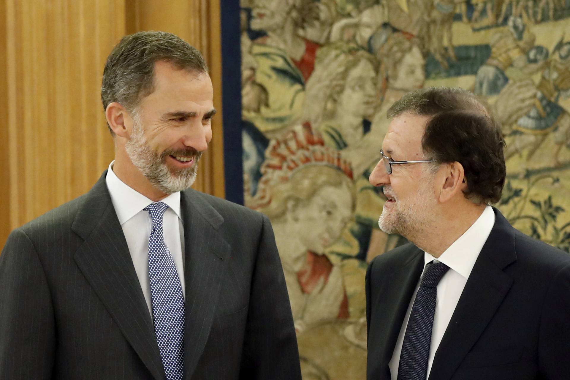 El Rey Felipe VI, junto a Mariano Rajoy.