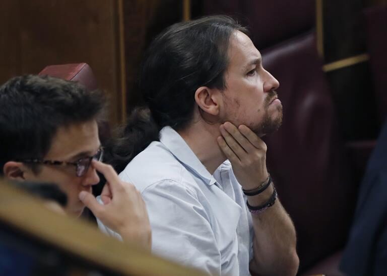 Pablo Iglesias quiere restar poder a los 'errejonistas' sin prescindir de Errejón
