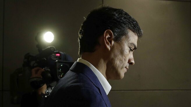 Pedro Sánchez Pedro Sánchez renuncia a su acta de diputado.