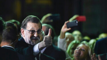 Rajoy sólo abordará la reforma constitucional si el PSOE resuelve su crisis