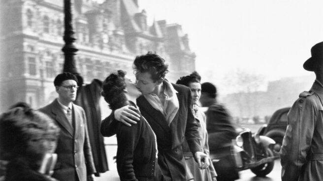 el-beso-de-lhotel-de-ville-1950
