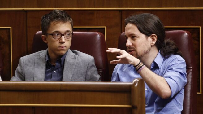 Iñigo Errejón y Pablo Iglesias, durante una sesión en el Congreso.