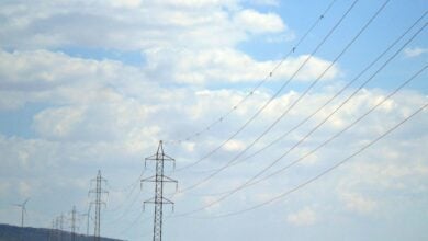La incertidumbre por el plan de retribución de las redes golpea a las eléctricas en bolsa