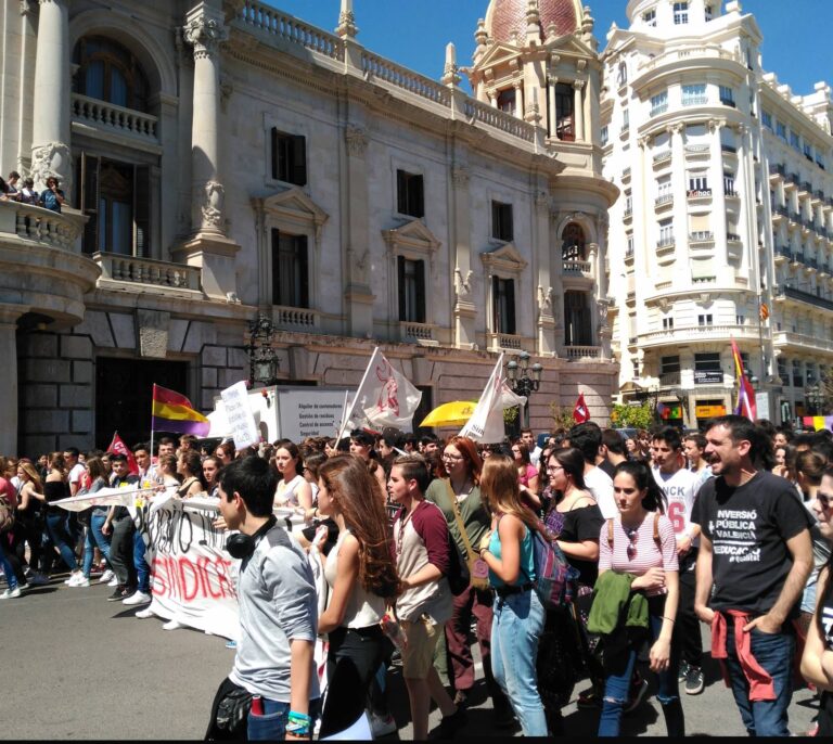Las protestas contra la LOMCE frenan los planes del Ministerio de Educación