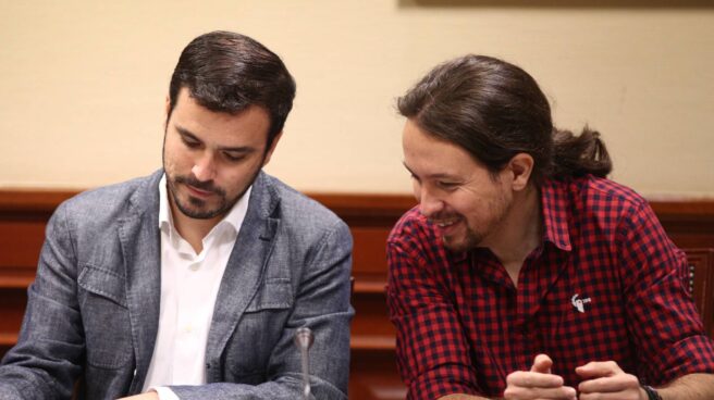 Alberto Garzón y Pablo Iglesias, en el Congreso de los Diputados.