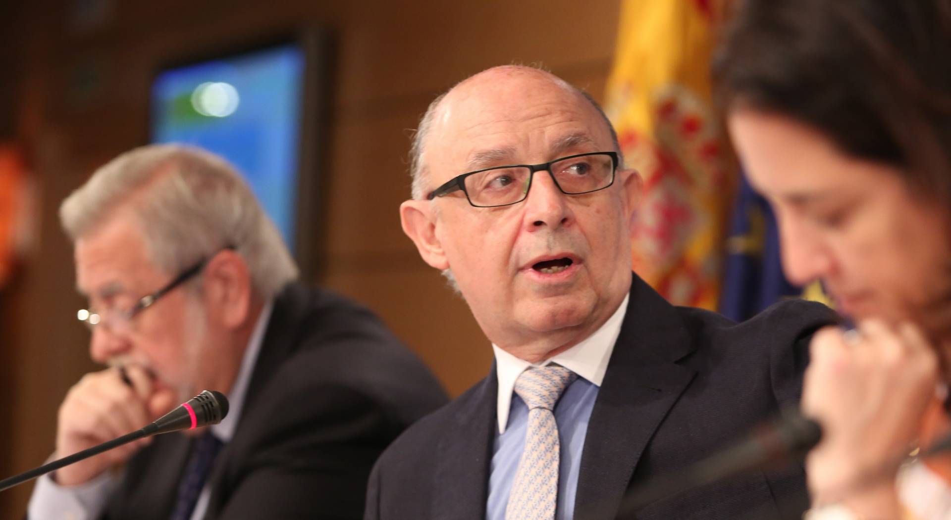 El ministro de Hacienda, Cristóbal Montoro, no 'vendió' que la subida de las pensiones reducirá la brecha de género