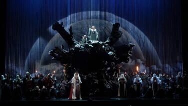 Historia del Teatro Real en dos actos