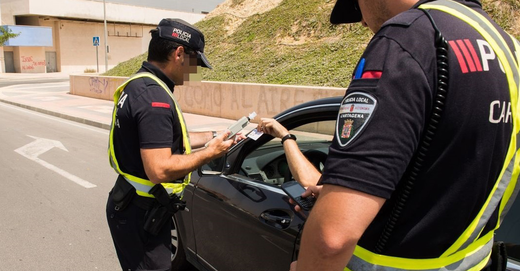 Los ayuntamientos permitirán jubilarse a los 60 años a 70.000 policías locales