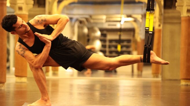trx-yoga Para intensificar las clases de yoga se puede utilizar el TRX.