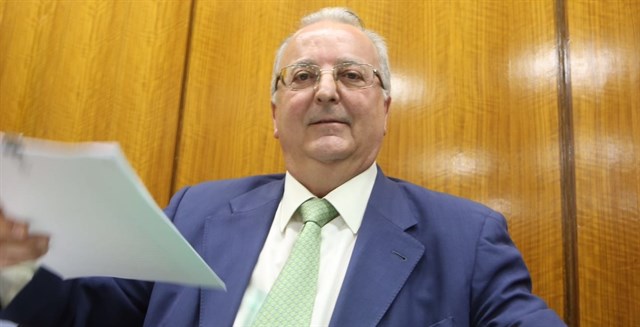 La Junta de Andalucía pide pena de cárcel para el ex consejero Antonio Fernández